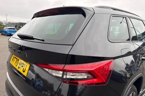 WT70BPU Škoda Kodiaq 2.0 TDI SportLine 4WD Euro 6 (s/s) 5dr (7 Seat) Thumbnail #34