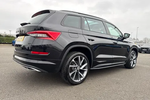 WT70BPU Škoda Kodiaq 2.0 TDI SportLine 4WD Euro 6 (s/s) 5dr (7 Seat) Thumbnail #37