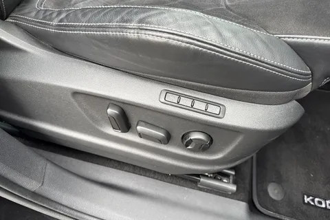 WT70BPU Škoda Kodiaq 2.0 TDI SportLine 4WD Euro 6 (s/s) 5dr (7 Seat) Thumbnail #43