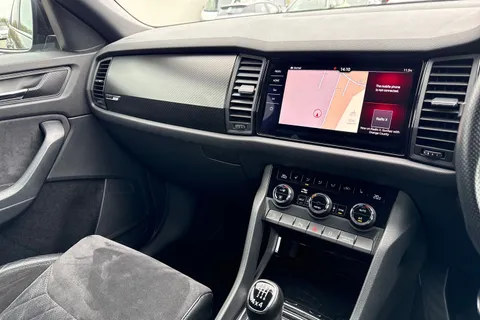 WT70BPU Škoda Kodiaq 2.0 TDI SportLine 4WD Euro 6 (s/s) 5dr (7 Seat) Thumbnail #51