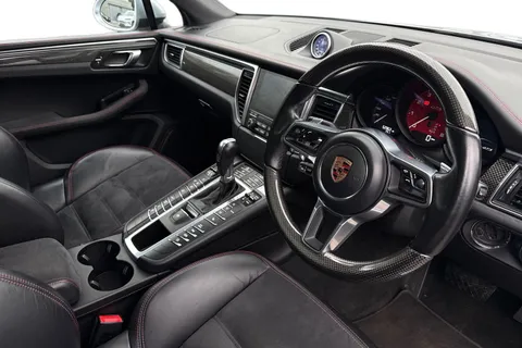 HW67KGV Porsche Macan 3.0T V6 GTS PDK 4WD Euro 6 (s/s) 5dr Thumbnail #8