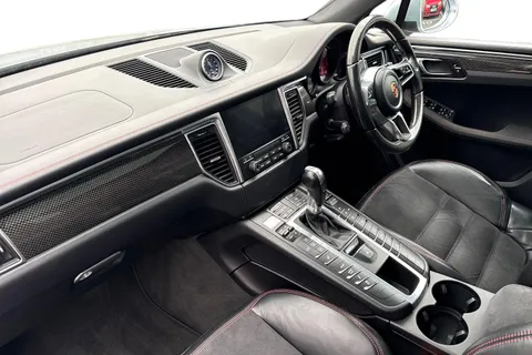 HW67KGV Porsche Macan 3.0T V6 GTS PDK 4WD Euro 6 (s/s) 5dr Thumbnail #9