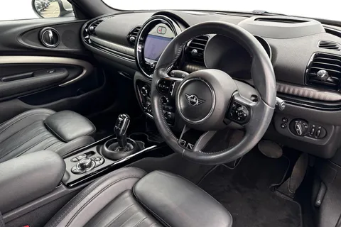 PK21WBD Mini Clubman 1.5 Cooper Exclusive Steptronic Euro 6 (s/s) 6dr Thumbnail #15