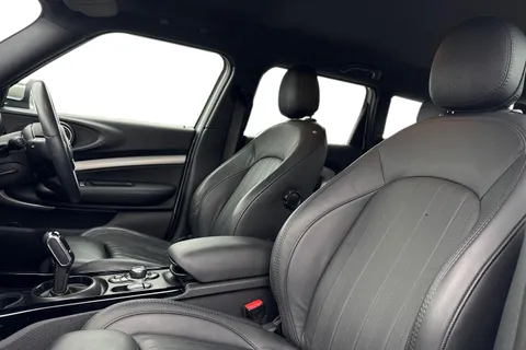 PK21WBD Mini Clubman 1.5 Cooper Exclusive Steptronic Euro 6 (s/s) 6dr Thumbnail #17