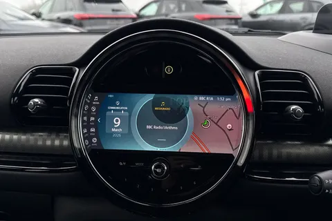 PK21WBD Mini Clubman 1.5 Cooper Exclusive Steptronic Euro 6 (s/s) 6dr Thumbnail #18