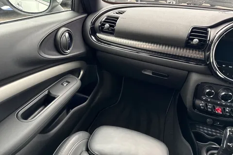 PK21WBD Mini Clubman 1.5 Cooper Exclusive Steptronic Euro 6 (s/s) 6dr Thumbnail #21