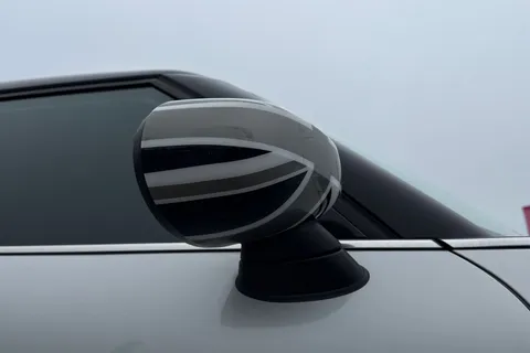 PK21WBD Mini Clubman 1.5 Cooper Exclusive Steptronic Euro 6 (s/s) 6dr Thumbnail #26