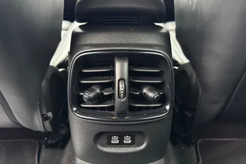 PK21WBD Mini Clubman 1.5 Cooper Exclusive Steptronic Euro 6 (s/s) 6dr Thumbnail #33