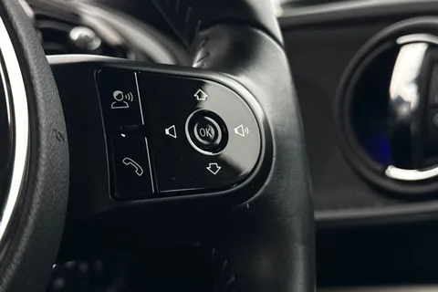 PK21WBD Mini Clubman 1.5 Cooper Exclusive Steptronic Euro 6 (s/s) 6dr Thumbnail #37