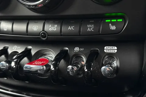 PK21WBD Mini Clubman 1.5 Cooper Exclusive Steptronic Euro 6 (s/s) 6dr Thumbnail #40