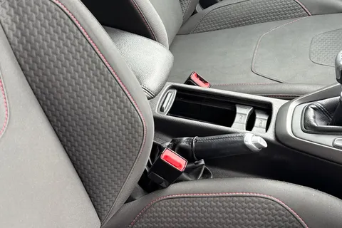 39 of 63 for Ford Focus 1.5 TDCi ST-Line Euro 6 (s/s) 5dr