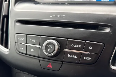 52 of 63 for Ford Focus 1.5 TDCi ST-Line Euro 6 (s/s) 5dr