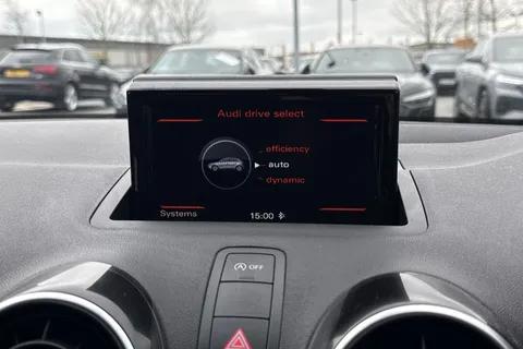 GF18ULE Audi A1 Black Edition Nav 1.4 TFSI  125 PS S tronic Thumbnail #32