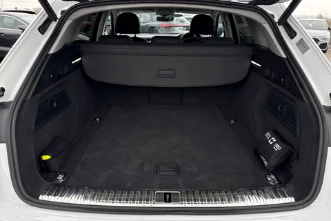 7 of 50 for Audi e-tron Technik 50 quattro 230,00 kW