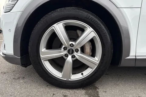 11 of 50 for Audi e-tron Technik 50 quattro 230,00 kW