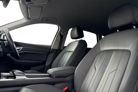 16 of 50 for Audi e-tron Technik 50 quattro 230,00 kW