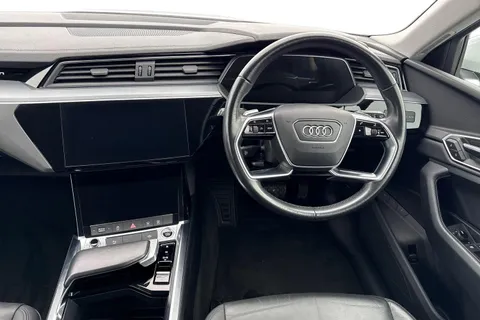 18 of 50 for Audi e-tron Technik 50 quattro 230,00 kW