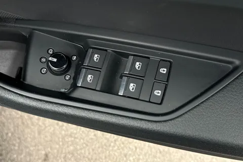 21 of 50 for Audi e-tron Technik 50 quattro 230,00 kW