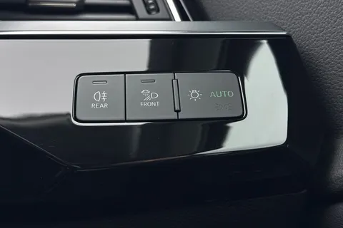 31 of 50 for Audi e-tron Technik 50 quattro 230,00 kW