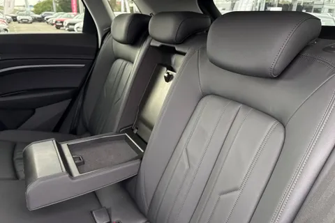 34 of 50 for Audi e-tron Technik 50 quattro 230,00 kW