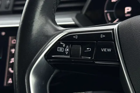 35 of 50 for Audi e-tron Technik 50 quattro 230,00 kW