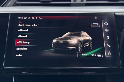 42 of 50 for Audi e-tron Technik 50 quattro 230,00 kW