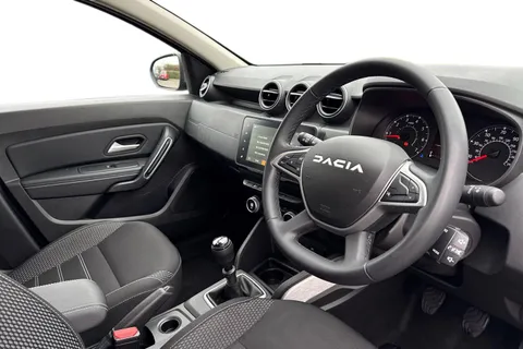 DA23WDE Dacia Duster 1.3 TCe Journey Euro 6 (s/s) 5dr Thumbnail #9