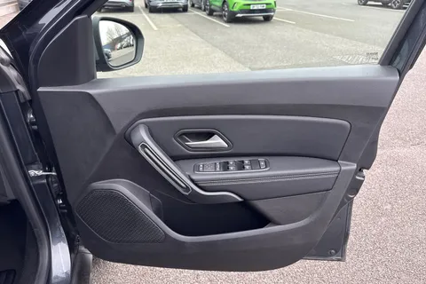 DA23WDE Dacia Duster 1.3 TCe Journey Euro 6 (s/s) 5dr Thumbnail #19