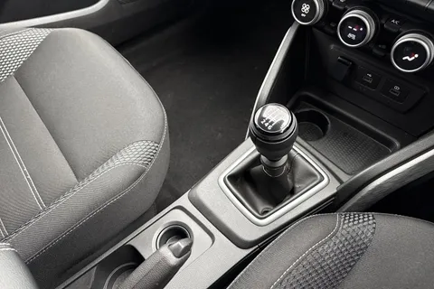 DA23WDE Dacia Duster 1.3 TCe Journey Euro 6 (s/s) 5dr Thumbnail #21