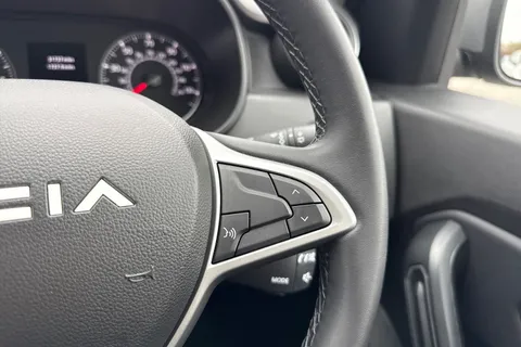 DA23WDE Dacia Duster 1.3 TCe Journey Euro 6 (s/s) 5dr Thumbnail #41