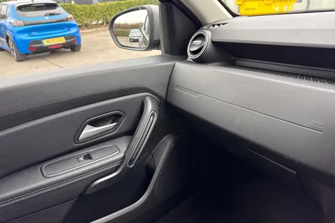 DA23WDE Dacia Duster 1.3 TCe Journey Euro 6 (s/s) 5dr Thumbnail #62