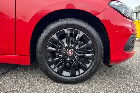 PK69GKF FIAT Tipo 1.4 MPI Easy Euro 6 5dr Thumbnail #8