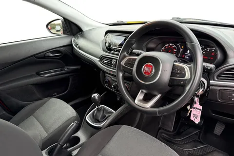 PK69GKF FIAT Tipo 1.4 MPI Easy Euro 6 5dr Thumbnail #9