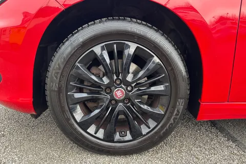 PK69GKF FIAT Tipo 1.4 MPI Easy Euro 6 5dr Thumbnail #24