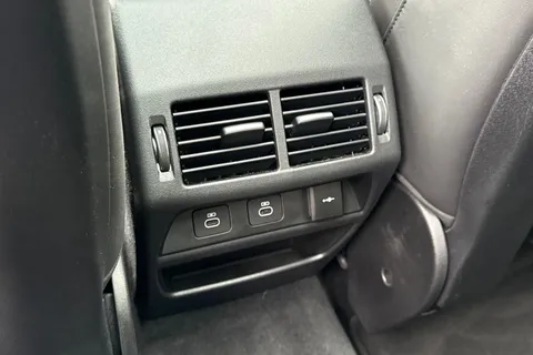 KM74OSZ Land Rover Discovery Sport 2.0 D200 Dynamic HSE 5dr Thumbnail #20