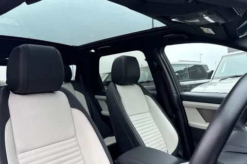 KM74OSZ Land Rover Discovery Sport 2.0 D200 Dynamic HSE 5dr Thumbnail #23