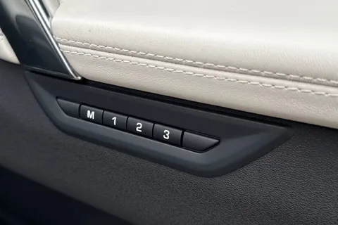 KM74OSZ Land Rover Discovery Sport 2.0 D200 Dynamic HSE 5dr Thumbnail #36