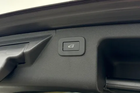 KM74OSZ Land Rover Discovery Sport 2.0 D200 Dynamic HSE 5dr Thumbnail #40