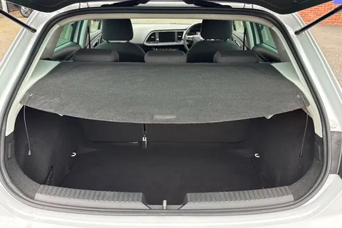 9 of 50 for SEAT Leon 1.5 TSI EVO SE Dynamic Euro 6 (s/s) 5dr