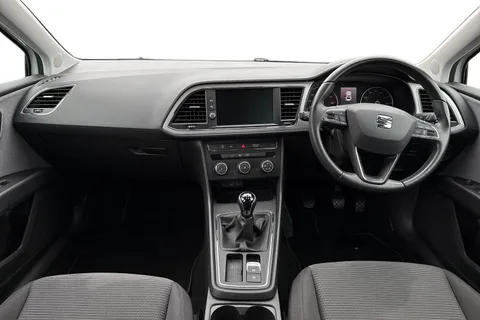 17 of 50 for SEAT Leon 1.5 TSI EVO SE Dynamic Euro 6 (s/s) 5dr