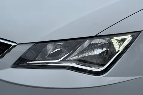 27 of 50 for SEAT Leon 1.5 TSI EVO SE Dynamic Euro 6 (s/s) 5dr