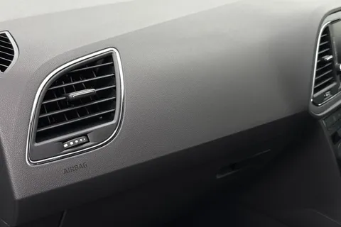 32 of 50 for SEAT Leon 1.5 TSI EVO SE Dynamic Euro 6 (s/s) 5dr