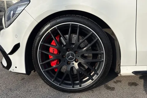 DK18JYC Mercedes-Benz Cla Class 2.0 CLA45 AMG Coupe SpdS DCT 4MATIC Euro 6 (s/s) 4dr Thumbnail #13
