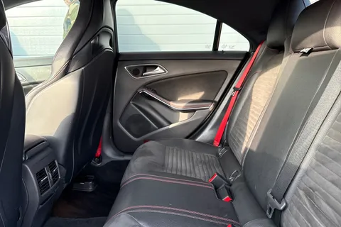 DK18JYC Mercedes-Benz Cla Class 2.0 CLA45 AMG Coupe SpdS DCT 4MATIC Euro 6 (s/s) 4dr Thumbnail #35