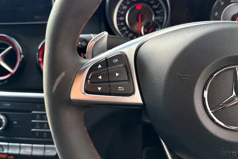 DK18JYC Mercedes-Benz Cla Class 2.0 CLA45 AMG Coupe SpdS DCT 4MATIC Euro 6 (s/s) 4dr Thumbnail #52