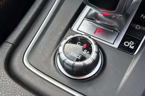 DK18JYC Mercedes-Benz Cla Class 2.0 CLA45 AMG Coupe SpdS DCT 4MATIC Euro 6 (s/s) 4dr Thumbnail #59