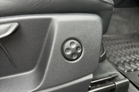 PG23LFU Audi Q5 S line 40 TDI quattro 204 PS S tronic Thumbnail #27