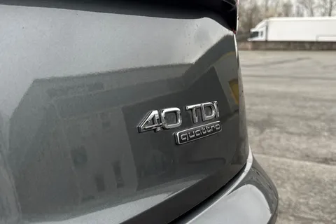 PG23LFU Audi Q5 S line 40 TDI quattro 204 PS S tronic Thumbnail #38