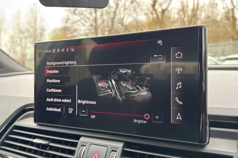 PG23LFU Audi Q5 S line 40 TDI quattro 204 PS S tronic Thumbnail #59