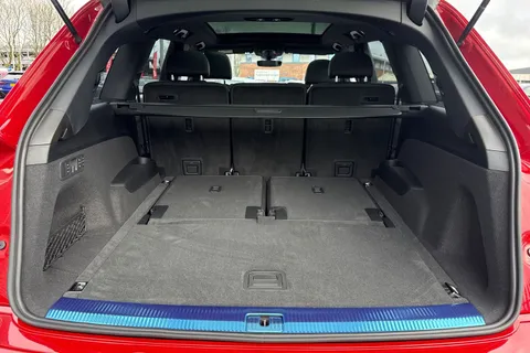  Audi Q7 3.0 TDI V6 Black Edition SUV 5dr Diesel Tiptronic quattro Euro 6 (s/s) (231 ps) Thumbnail #6